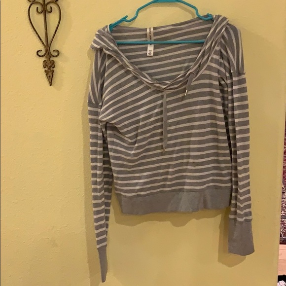 Lorna Jane Tops - Lorna Jane Athletic Sweatshirt Size M